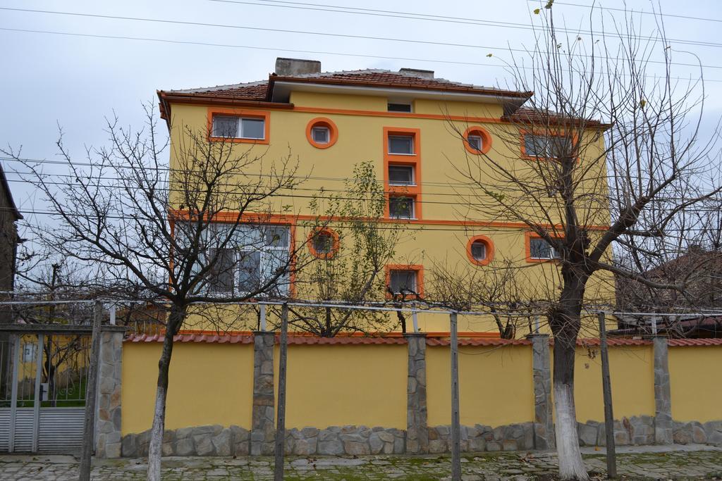 Marinovata Kashta Guest House Veliki Preslav Buitenkant foto