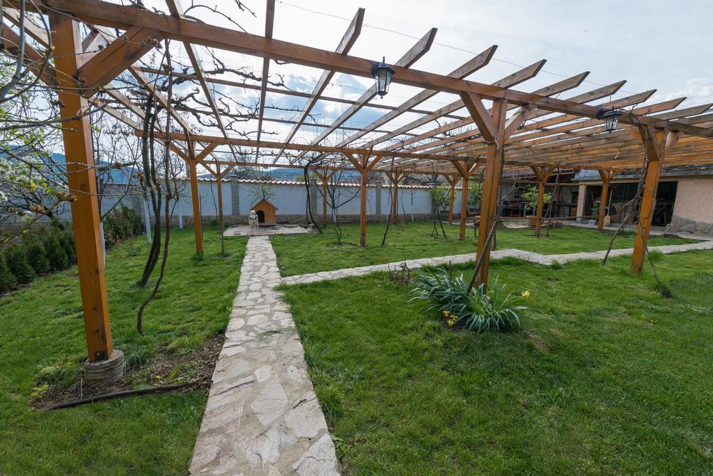 Marinovata Kashta Guest House Veliki Preslav Buitenkant foto