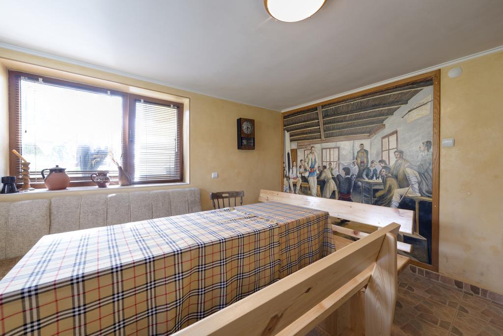 Marinovata Kashta Guest House Veliki Preslav Buitenkant foto