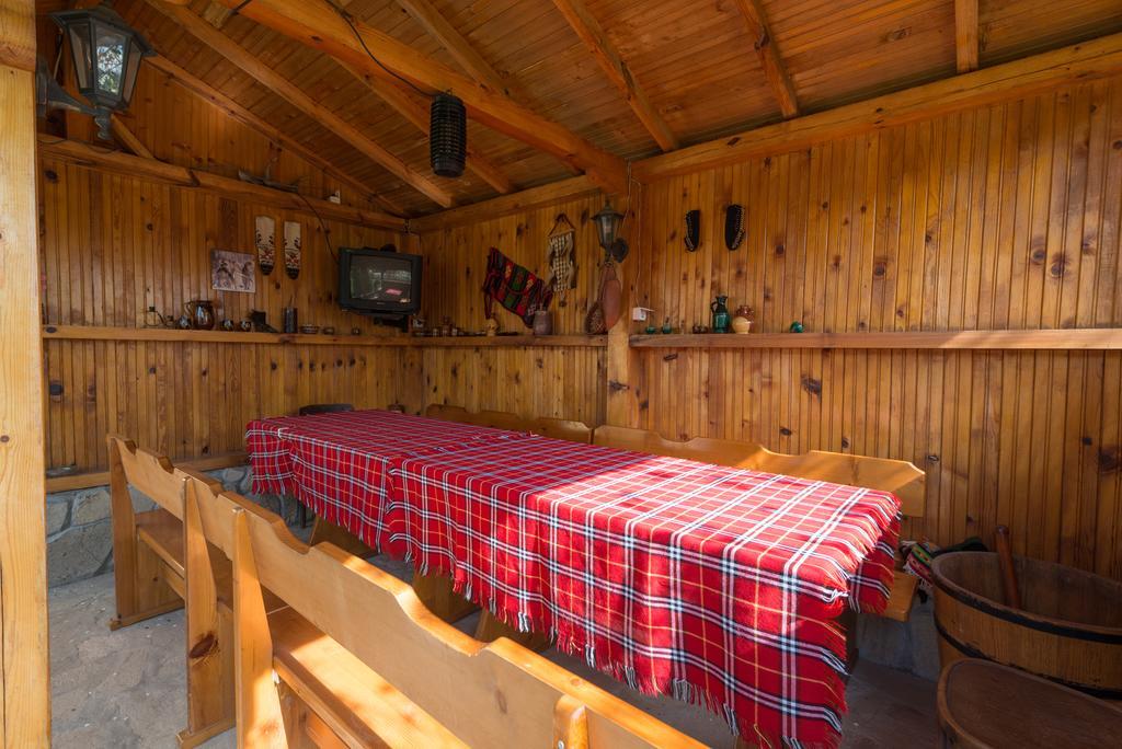 Marinovata Kashta Guest House Veliki Preslav Buitenkant foto