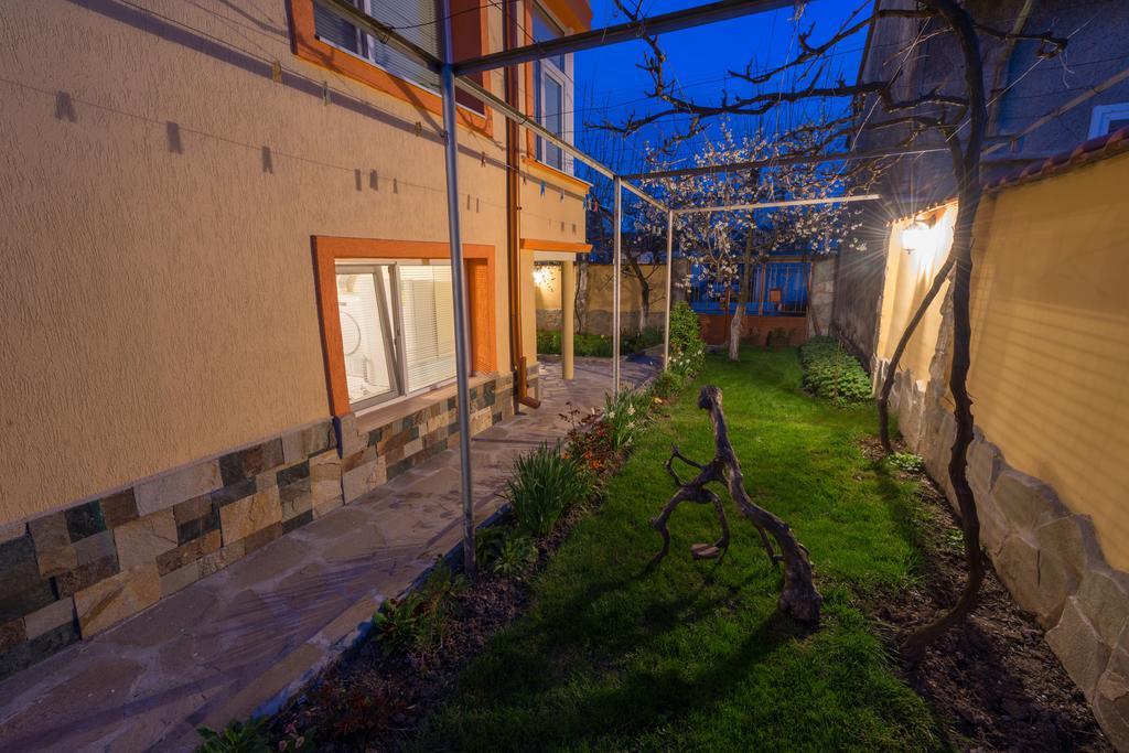 Marinovata Kashta Guest House Veliki Preslav Buitenkant foto